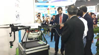 常鋒攜高性能植保無人機亮相第十五屆中國國際